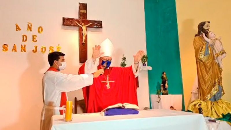 Celebran Confirmaciones en la parroquia San Roque de Recreo
