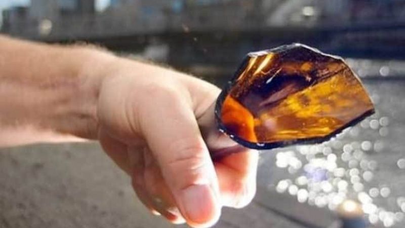 Adolescente golpeó y amenazó a su novia con un trozo de vidrio