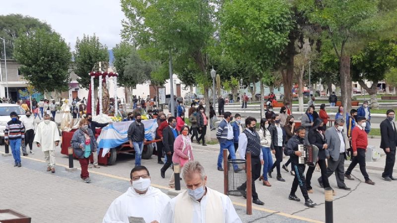 Festividad de San José en la Plaza Retamozo