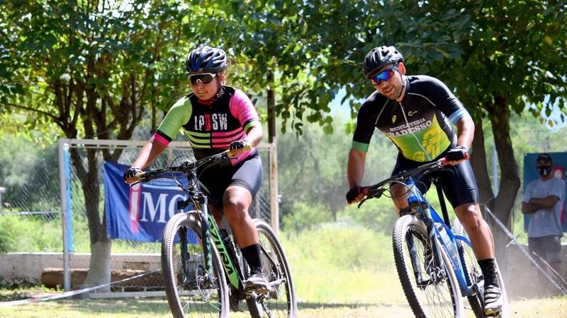 Convocante "1er. Triatlón Capayense" en Chumbicha