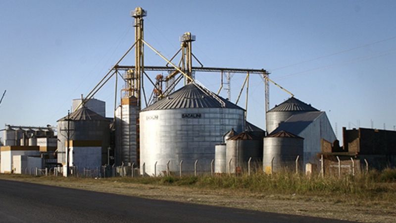 El ministro de Inversión y Desarrollo visitó la planta frigorífica FEPASA