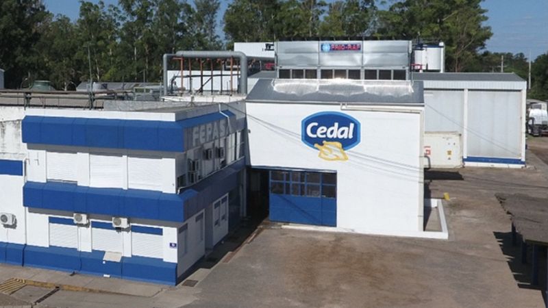 El ministro de Inversión y Desarrollo visitó la planta frigorífica FEPASA