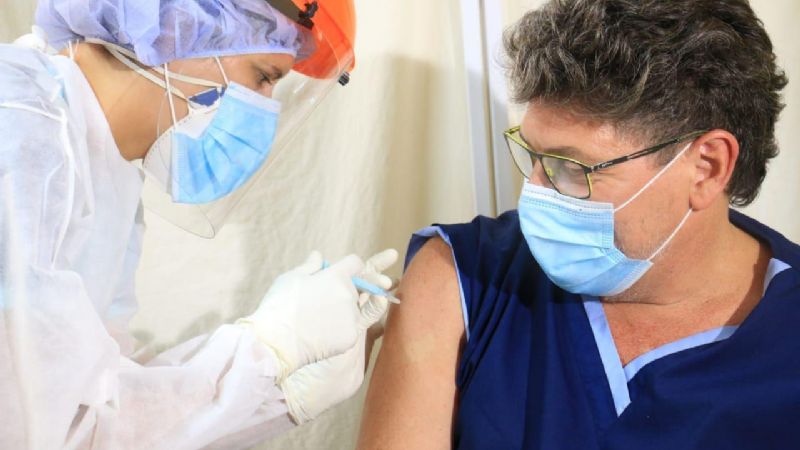 Confirman que ya se aplicaron en el país 1.126.108 vacunas