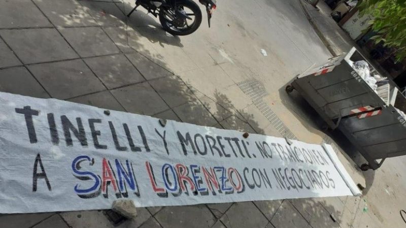Duros pasacalles contra Tinelli y los jugadores de San Lorenzo