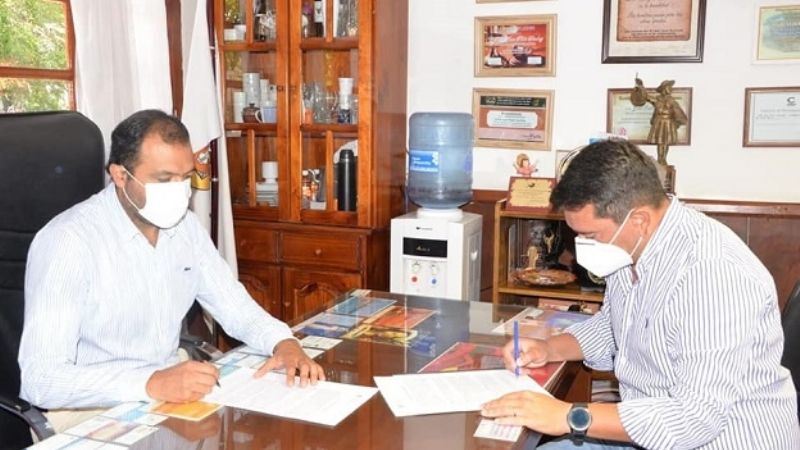 Sánchez firmó convenio con FME