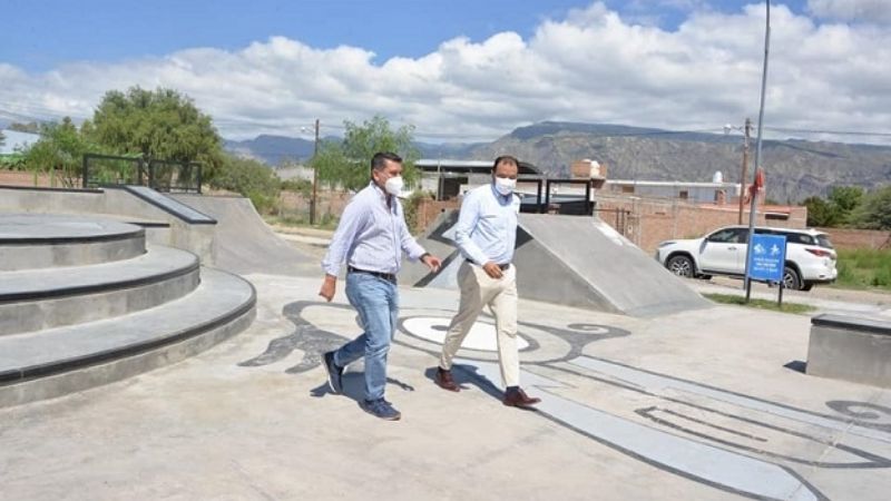 Sánchez firmó convenio con FME