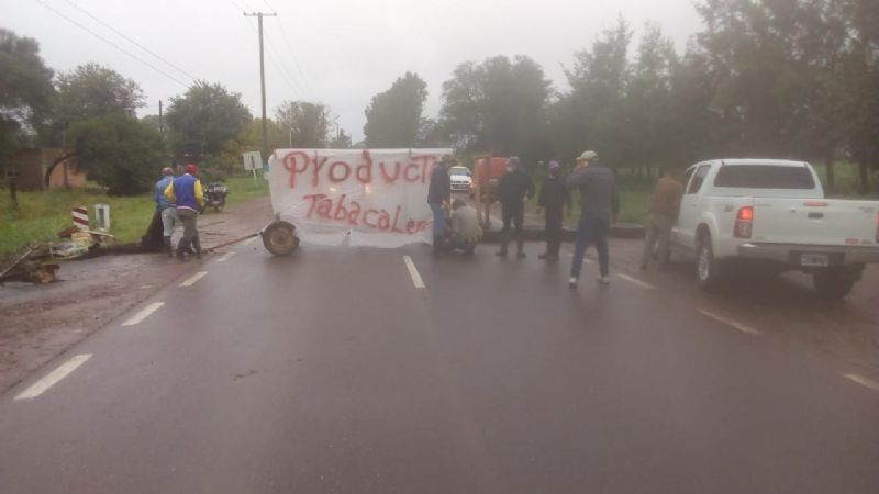 Tabacaleros volvieron con un corte en la ruta 64