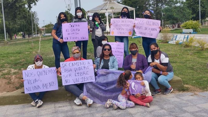 Nueva marcha de mujeres autoconvocadas en Recreo