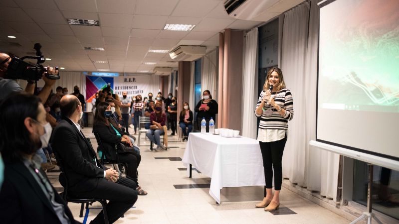 Estela de Carloto saludó a los estudiantes de la Residencia Universitaria