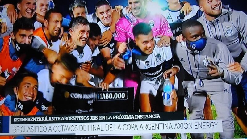 Gimnasia goleó y está en los 8vos de la Copa Argentina