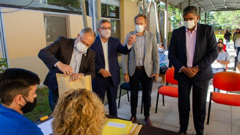 Apertura sobre de la licitación para la obra de cloacas para Belén