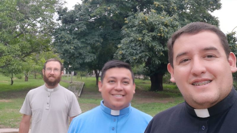 Tres jóvenes serán ordenados diáconos