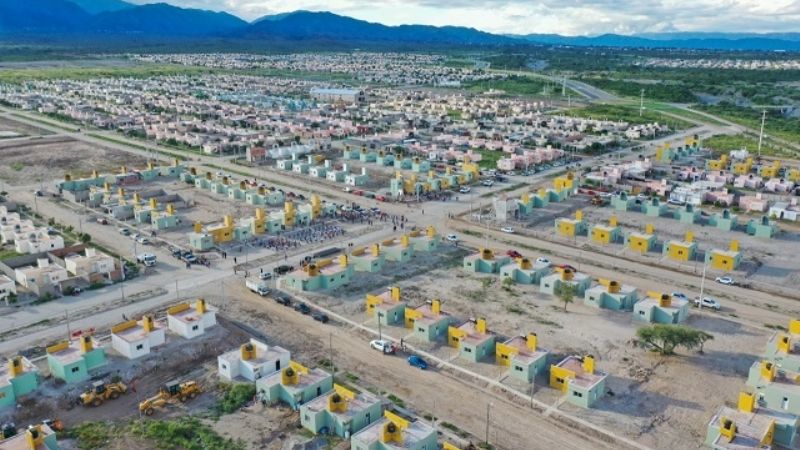 Entregaron viviendas para solteros y familias en Valle Chico