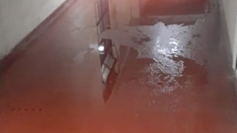 El agua se volvió a filtrar en el hospital