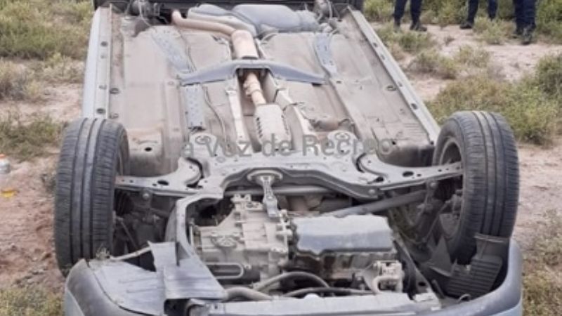 Volcó un auto en la Ruta Nacional N°157