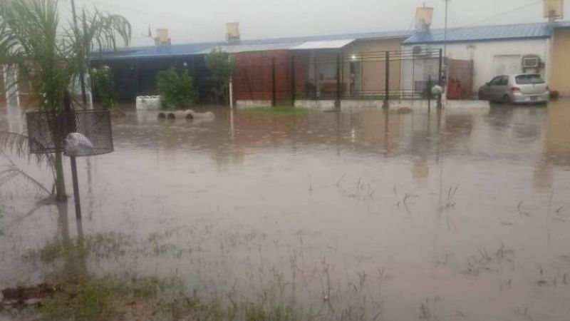 Formosa bajo agua: la lluvia no cesa y genera inconvenientes