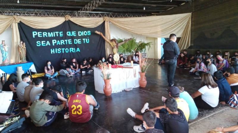 Encuentro de jóvenes en Tapso