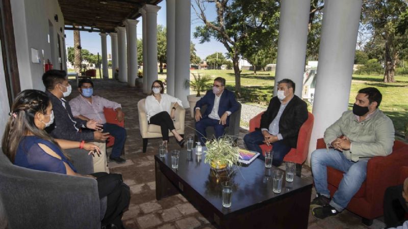 Jalil recibió a representantes de proveedores mineros de la Puna