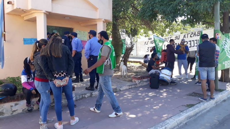 Sin descanso: nueva protesta de municipales de Recreo