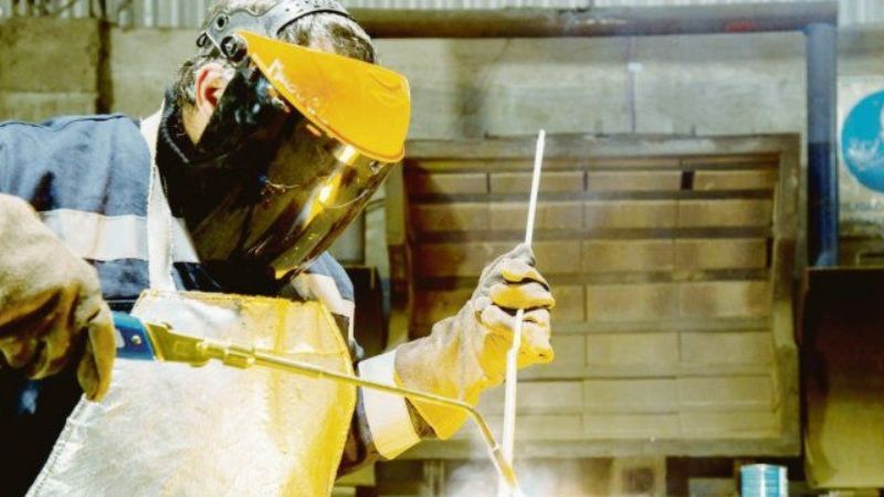 La industria creció 4,4% en enero y sumó su tercera mejora consecutiva