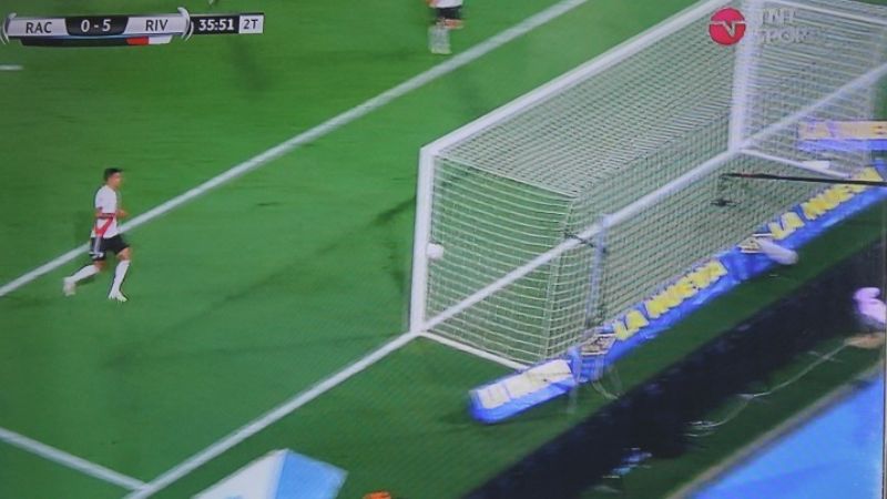 River goleó 5-0 a Racing y ganó otra Supercopa