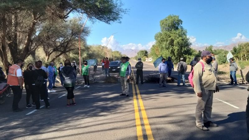Gremios salieron a la calle y generan un viernes caótico