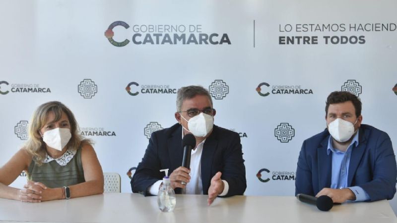 Presentaron sistema de vacunación web para persona con enfermedades crónicas