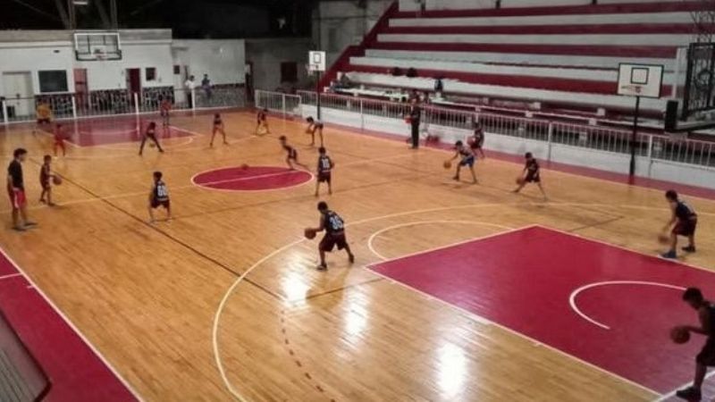 Red Star retomó actividades y convocó a Asamblea