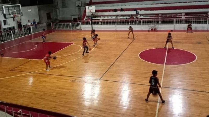 Red Star retomó actividades y convocó a Asamblea