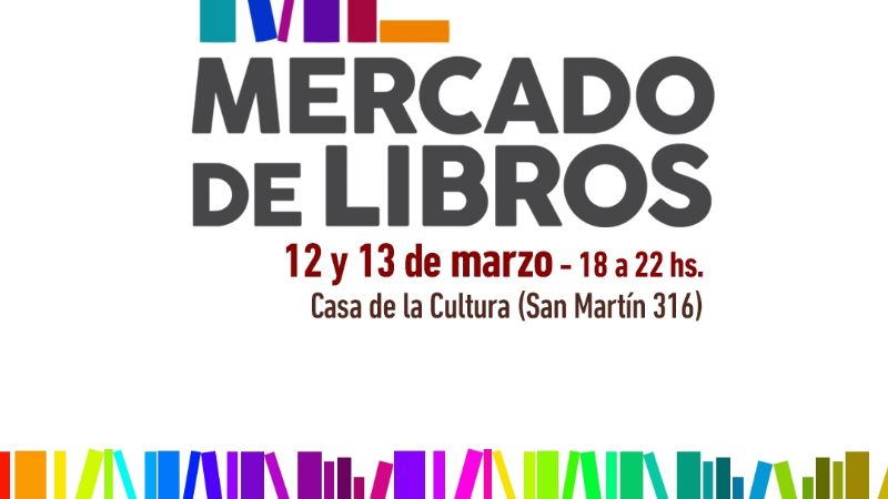 Mercado de libros, nuevos y usados, en la Casa de la Cultura