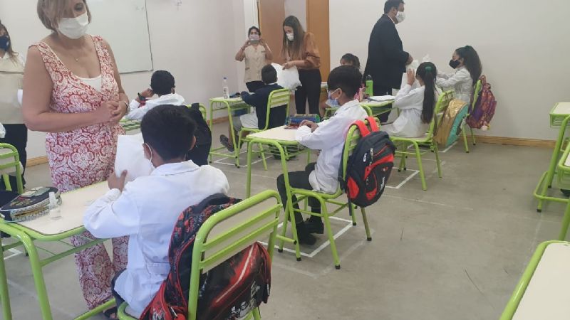 Los alumnos capitalinos retornaron a las escuelas
