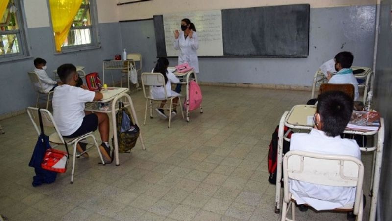 Escuelas iniciaron actividades presenciales