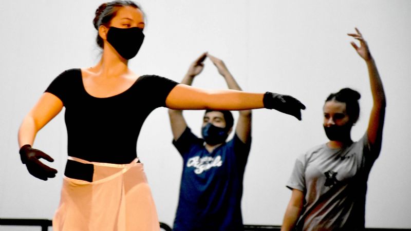 Siguen las inscripciones para los talleres de teatro, danza clásica y coro