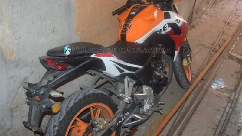 Cuatro detenidos por el robo de una moto