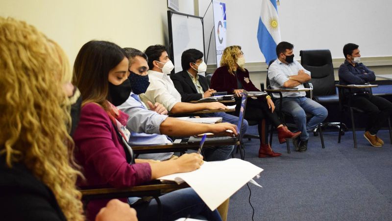 Educación reunió a su gabinete para evaluar el retorno a la presencialidad