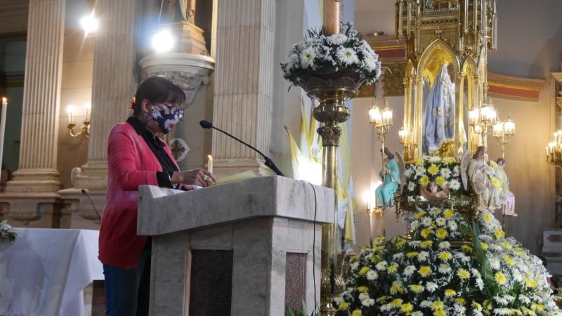 Los comunicadores sociales rindieron su homenaje a la Virgen del Valle