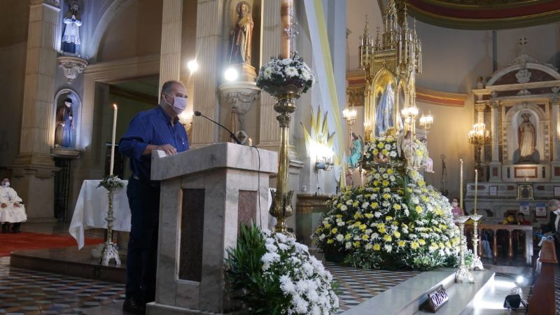 Los comunicadores sociales rindieron su homenaje a la Virgen del Valle