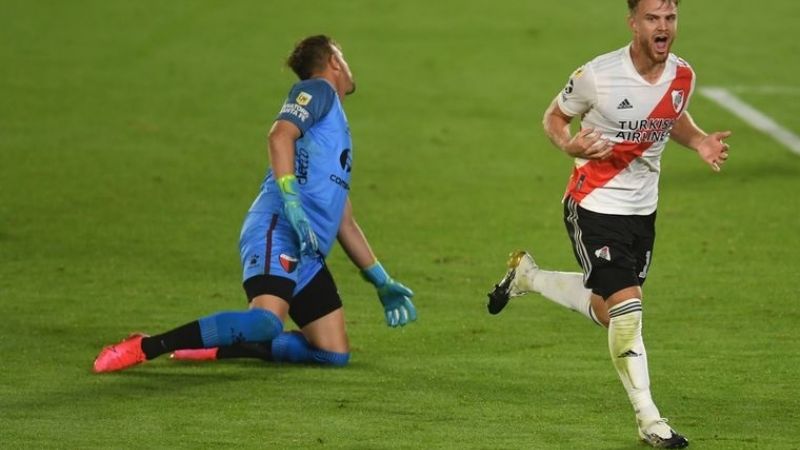 River le sacó el invicto a Colón y se ubicó como escolta