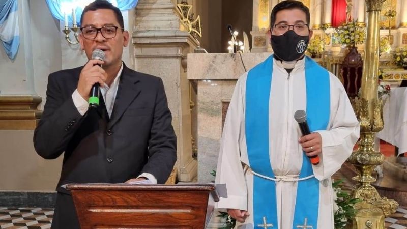 Emotiva vigilia por los 130 años de la Coronación Pontificia de la Virgen