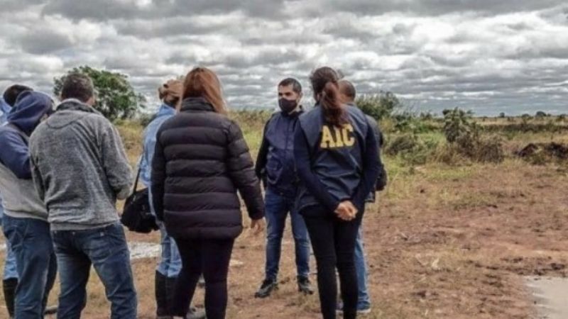 Se fugaron juntos, ella apareció muerta y él sigue desaparecido