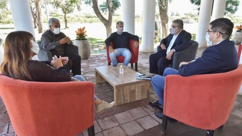 Reunión con propietarios del cementerio privado "Virgen Morena"