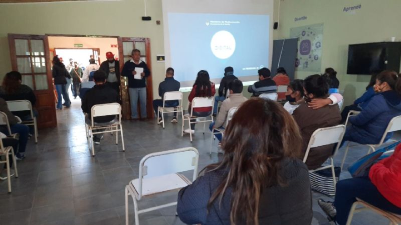 Continúa la atención de oftalmólogos en San José