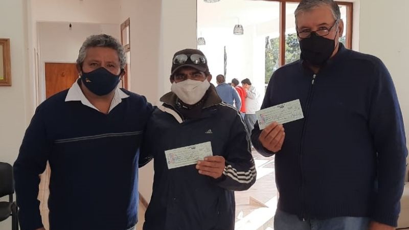 Ayuda a cooperativas de riego