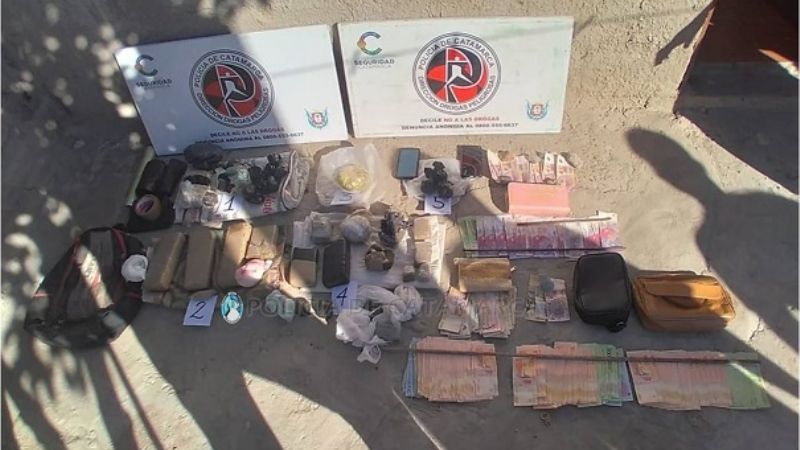 Secuestran 5 kilos de marihuana y 1 kilo de cocaína