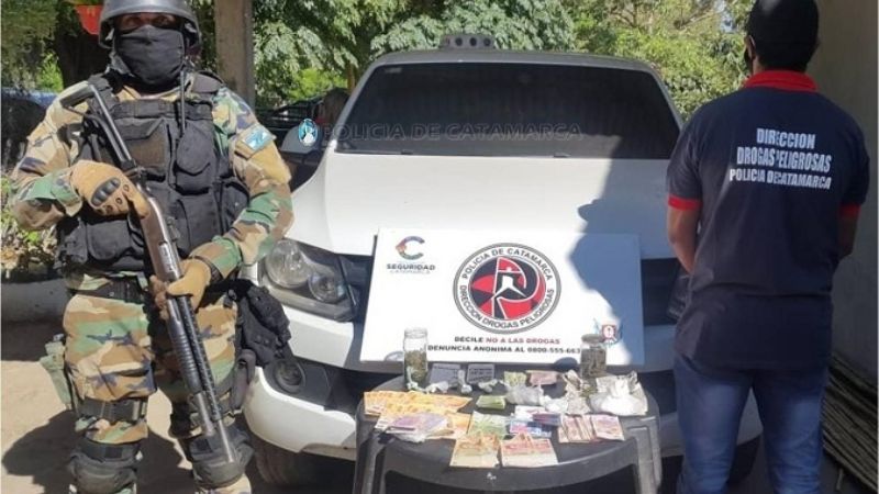 Secuestran 5 kilos de marihuana y 1 kilo de cocaína