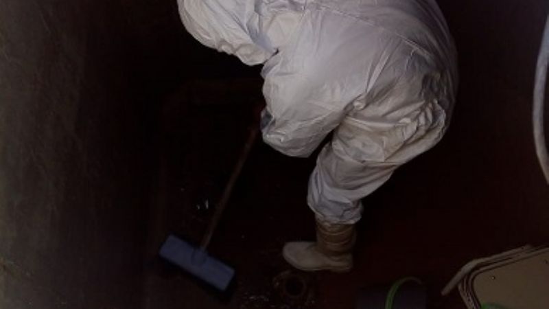 Limpieza y desinfección de tanques en las Escuelas