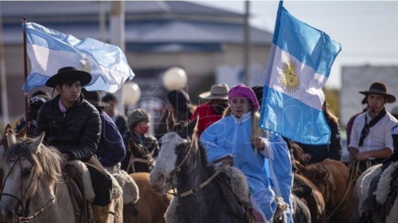 Vigilias y homenajes para honrar a los caídos en todo el país