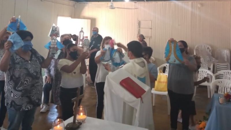 Entronizan imágenes réplica de la Virgen del Valle