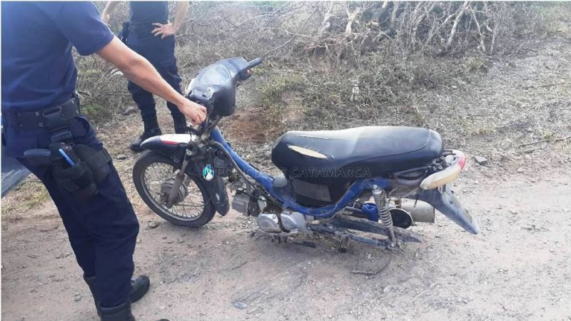 Robaron una moto y la abandonaron en un descampado cerca del cementerio