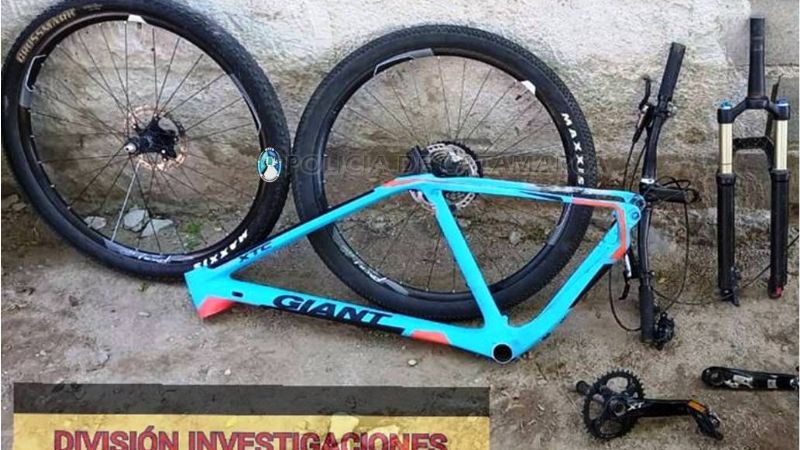 Robaron una bicicleta y policías la encontraron toda desarmada